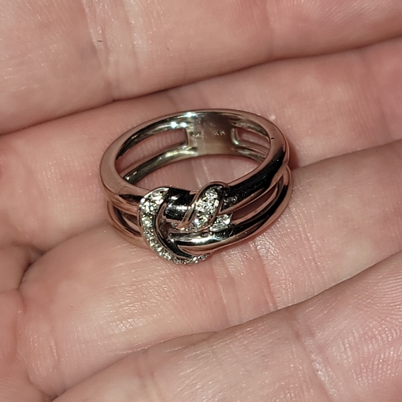 Women's 14kt Gold And Diamonds Heart Ring 6.5 - Picture 1 of 7